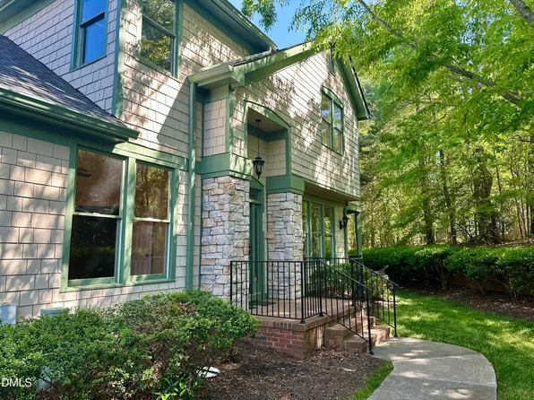 102 Presque Isle Ln #100, Chapel Hill, NC 27514