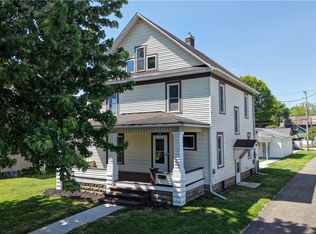 1018 Prospect Ave NW, New Philadelphia, OH 44663