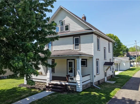 1018 Prospect Ave NW, New Philadelphia, OH 44663