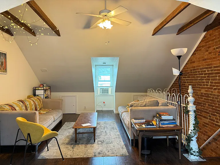 141 N. Plum St. — Photo 7
