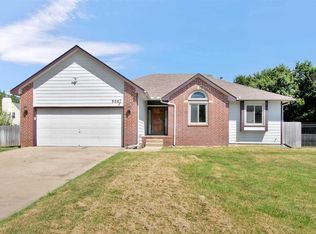 908 W 2nd St, Andover, KS 67002