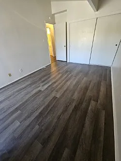 504 Jeanell Dr — Photo 4