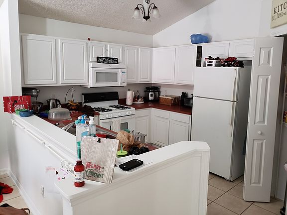 4th image of 1261 S Park Ave
