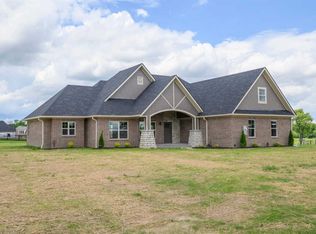 201 Ridgefield Dr, Nicholasville, KY 40356