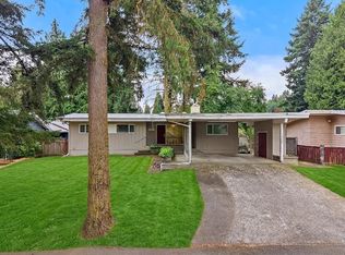 34206 Woodbine Cres, Abbotsford, BC V2S 2R5