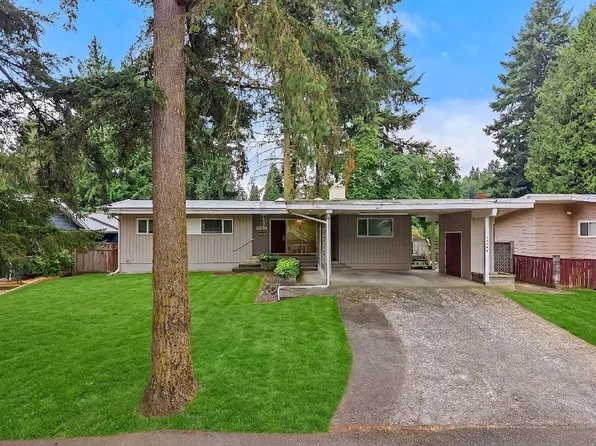 34206 Woodbine Cres, Abbotsford, BC V2S 2R5