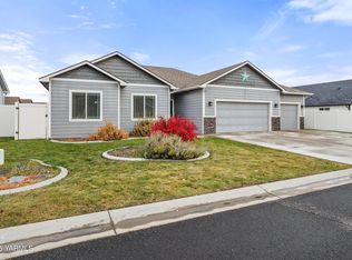 2017 S 59th Ave, Yakima, WA 98903