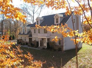 147.5 E Rocks Rd, Norwalk, CT 06851