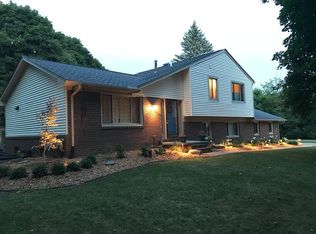 30118 Greenboro St, Farmington Hills, MI 48334