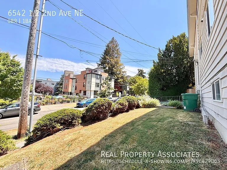 6542 1/2 2nd Ave NE — Photo 8