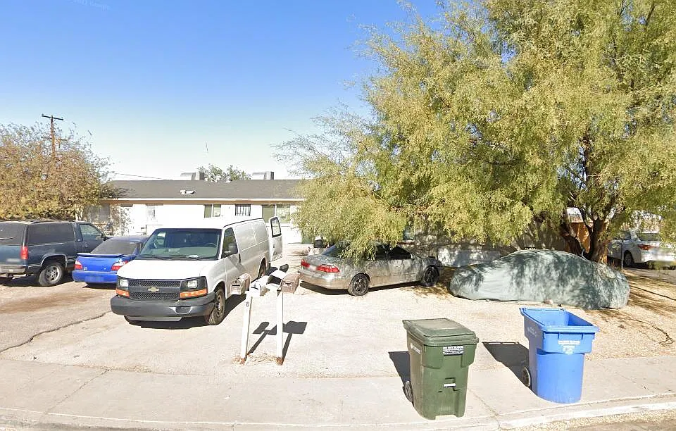 814 E Siesta Dr #3