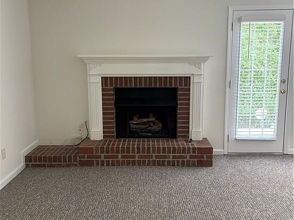 4th image of 4824 Jenny Dr