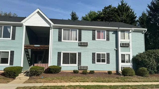 2 bed, $2,200 — Photo 1