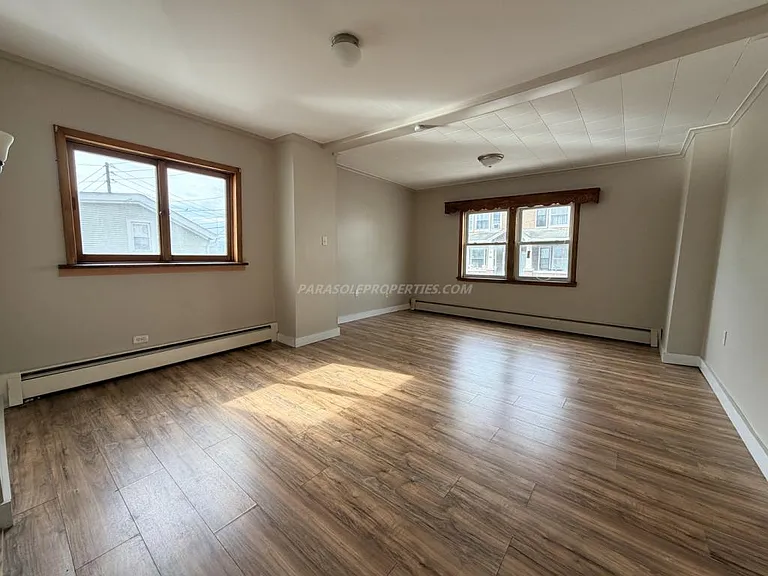 910 W Linden St #1 — Photo 7