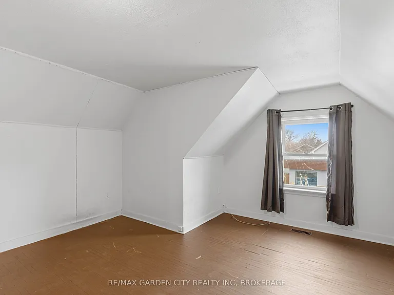 25 Pelham Rd #UPPER — Photo 24