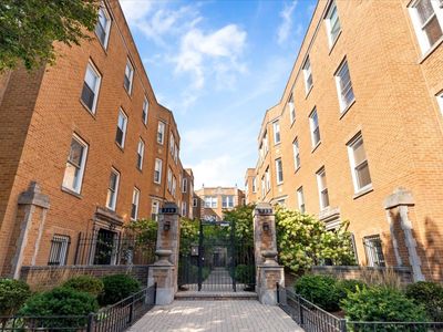 538 W Belmont Ave #NG, Chicago, IL, 60657