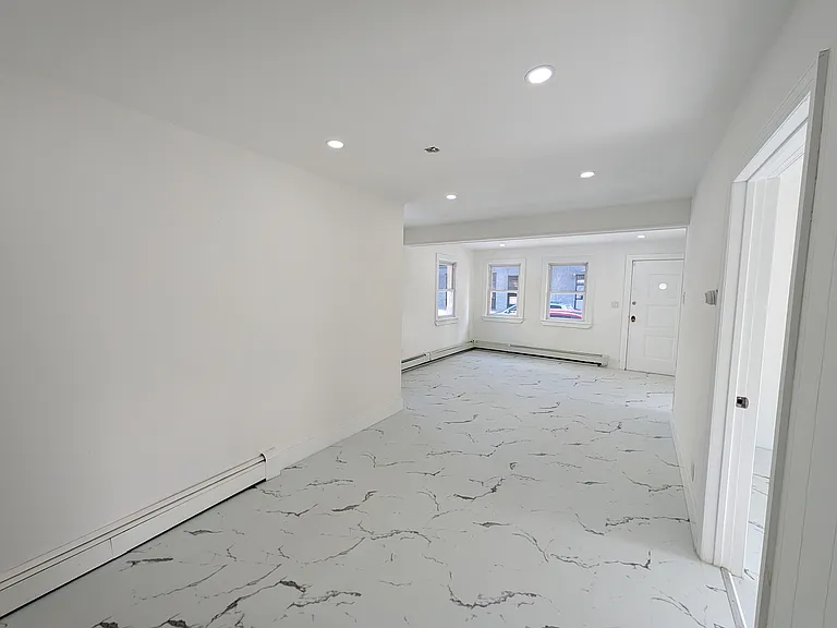 25 Bloomfield Ave #1 — Photo 6