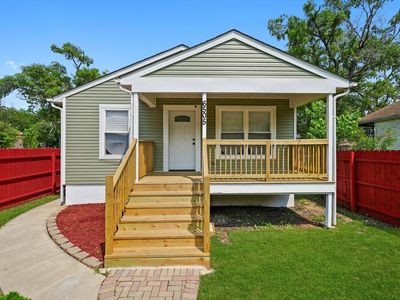 6505 S Wood St, Chicago, IL, 60636