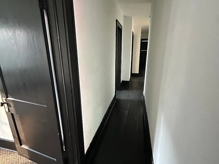 1413 Wellesley Ave — Photo 12