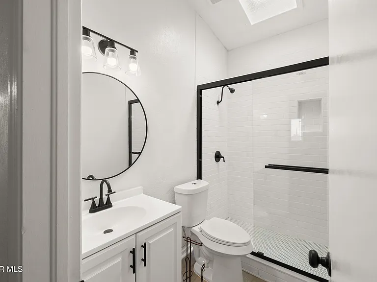 249 Vista Bonita St — Photo 15