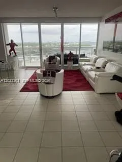 La Gorce Palace Condo — Photo 3