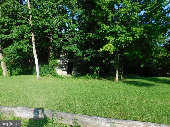 522 South, Mc Veytown, PA 17051