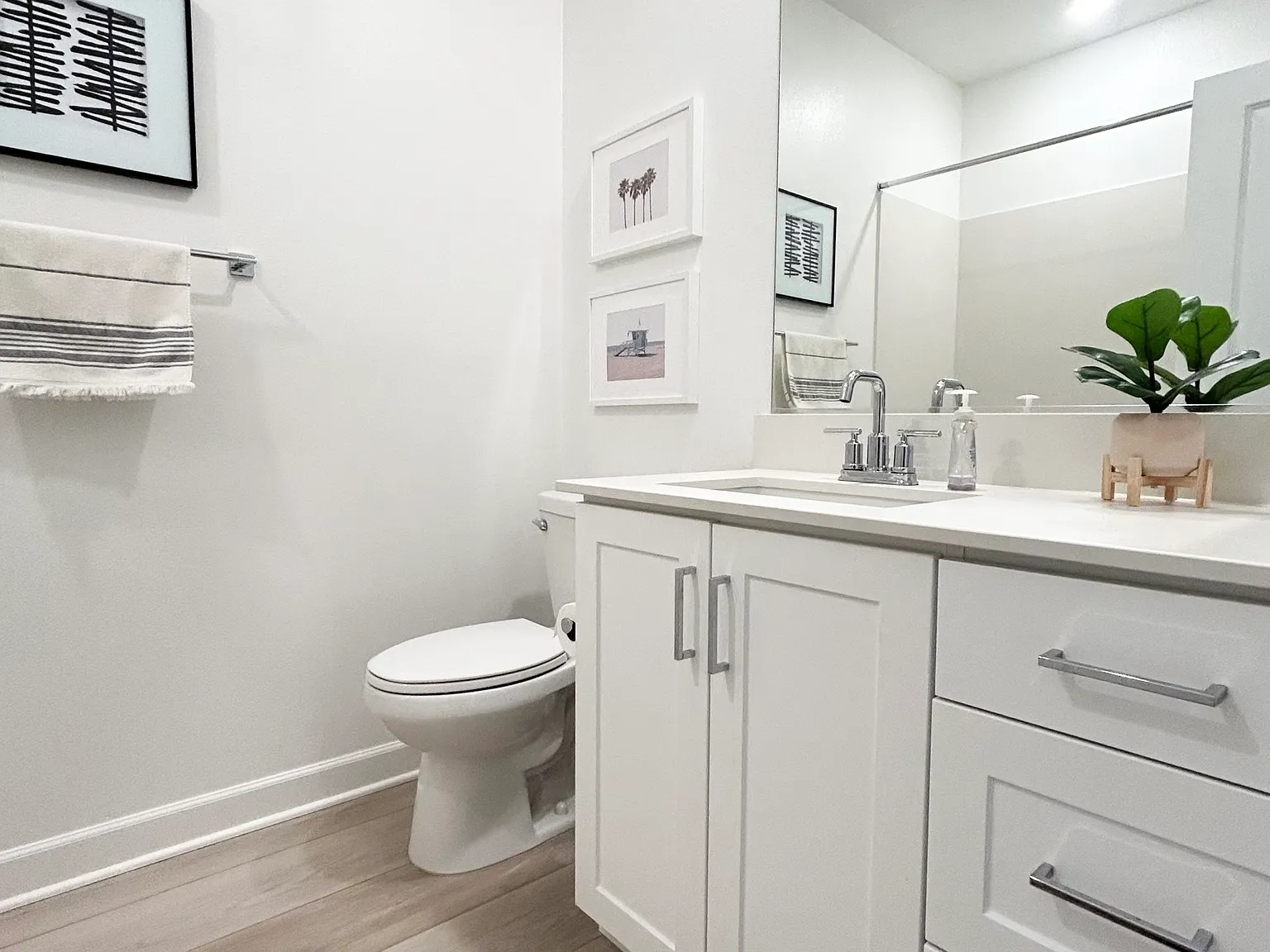 3 bed, 2.5 bath, 1315 sqft, $1,800 — Photo 4