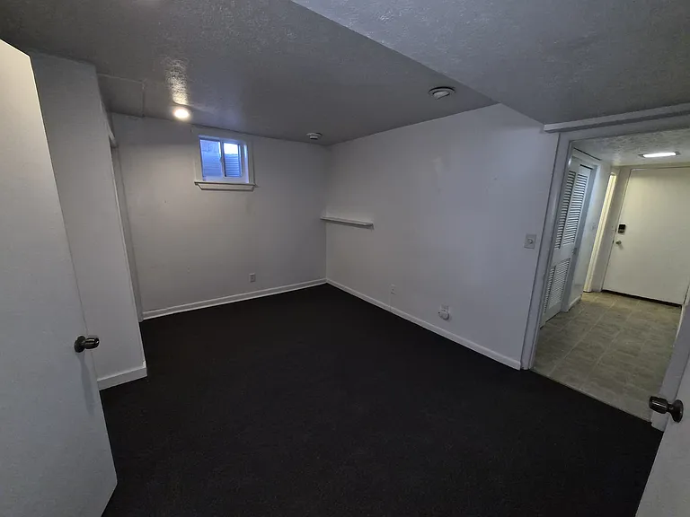 914 Chilton St #B — Photo 13