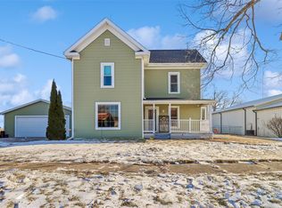 207 N High St, Baxter, IA 50028