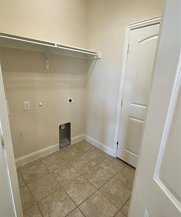 5th image of 608 Alderwood Ct
