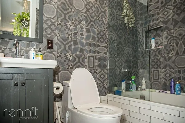 Rented by Rennit Inc. | media 34