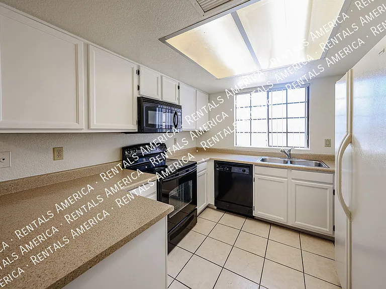 839 S Westwood St #290 — Photo 12
