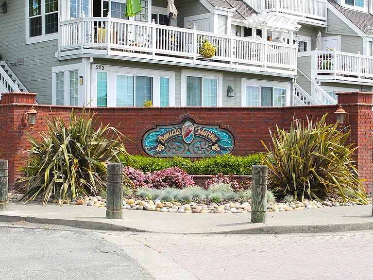 Benicia marina sign