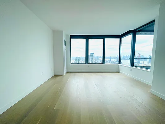 Rented by Oxford Property Group | media 19