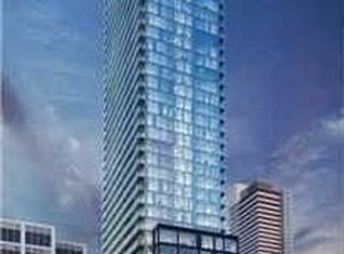101 Peter St #1907, Toronto, ON M5V 0G6