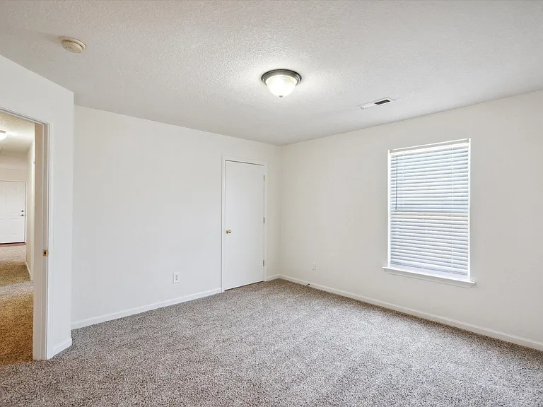 Legacy Village — Photo 101