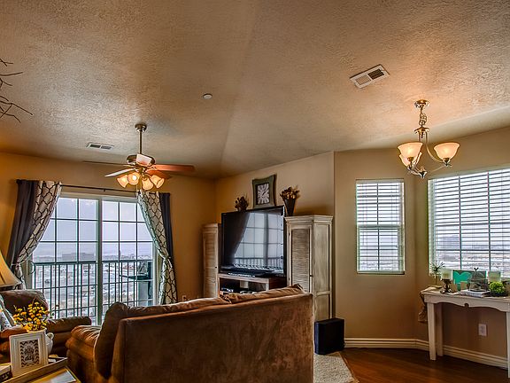 5th image of 1715 W Westbury Way Unit 9