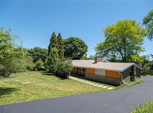 106 Derwent Dr, Pittsburgh, PA 15237