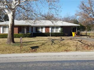 1615 Old Denton Rd, Gainesville, TX 76240