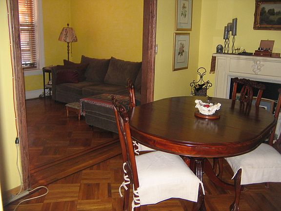 dinner room,living room 1st fl