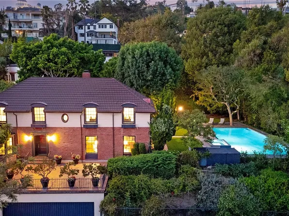 4851 Cromwell Ave, Los Angeles, CA 90027