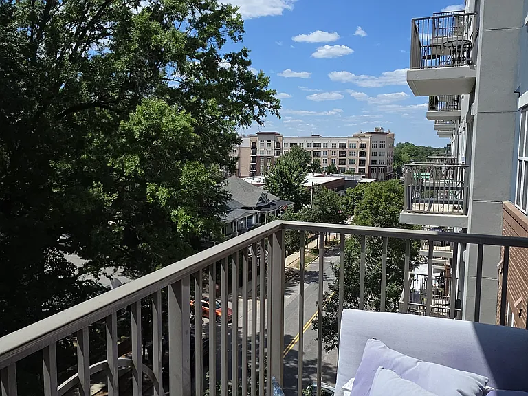 222 Glenwood Ave #517 — Photo 8