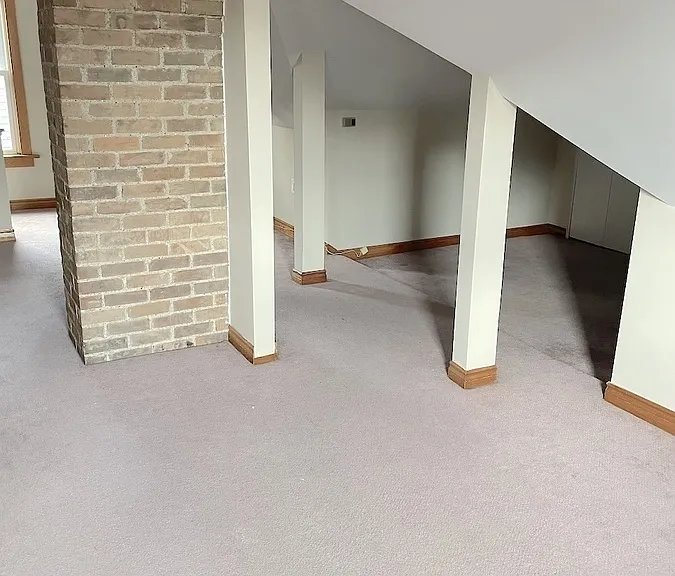 742 Victoria Ave #UPPER — Photo 6