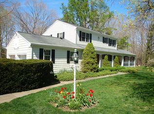 31 Circle Dr, Ridgefield, CT 06877