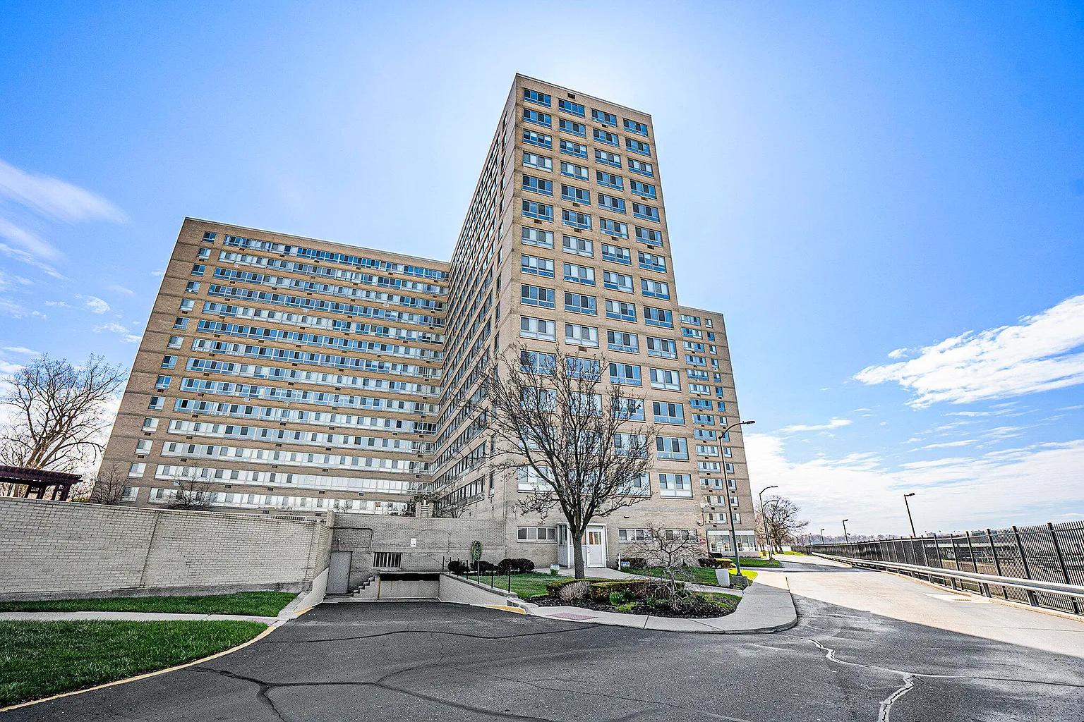 8900 E Jefferson Ave #1109 photo 1