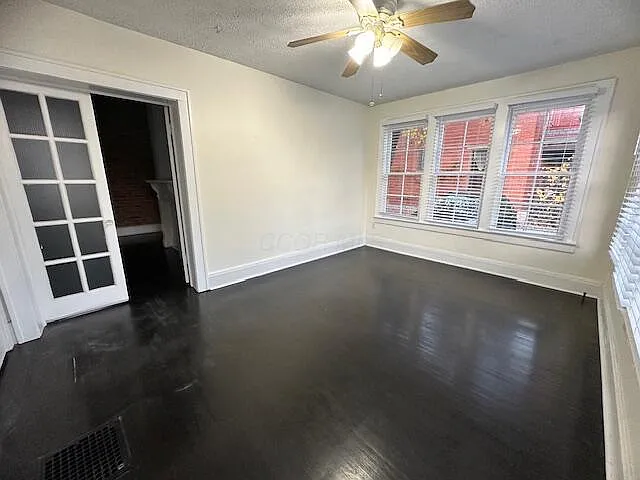 174 Reinhard Ave — Photo 2