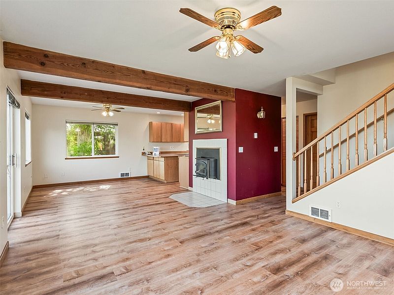 5th image of 320 North Street