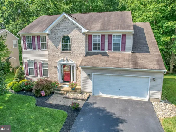 40 Deerborne Trl, Newark, DE 19702