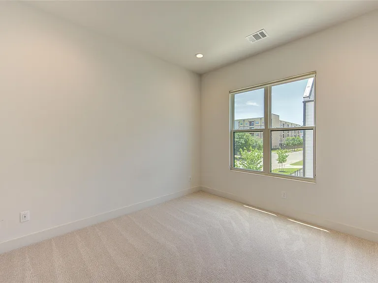 2418 Gray St — Photo 26