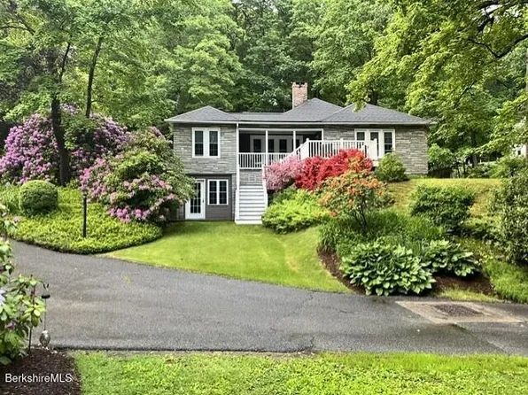 101 Harris St, North Adams, MA 01247